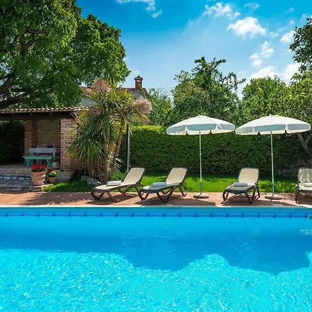 Nini Holiday home
