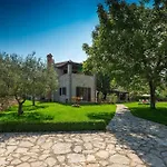 Nini Porec