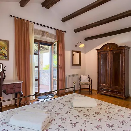 Holiday home Nini Rakovci