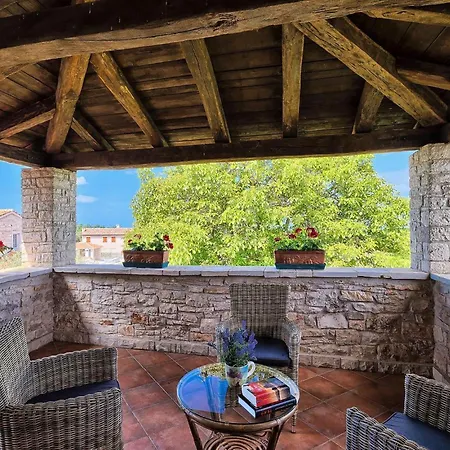 Hébergement de vacances Nini *